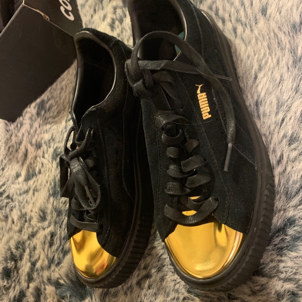Puma shoes - Picture 2 of 2